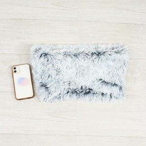 🥰WB Shaggy Two Tone Faux fur Infinity Scarf